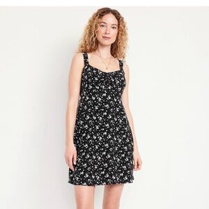 Old Navy Fit and Flare Crepe Dress